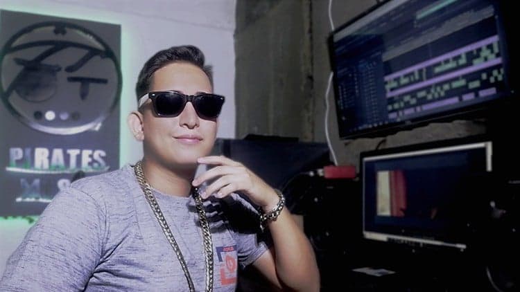 Como CREAR un Video Musical con PREMIERE PRO