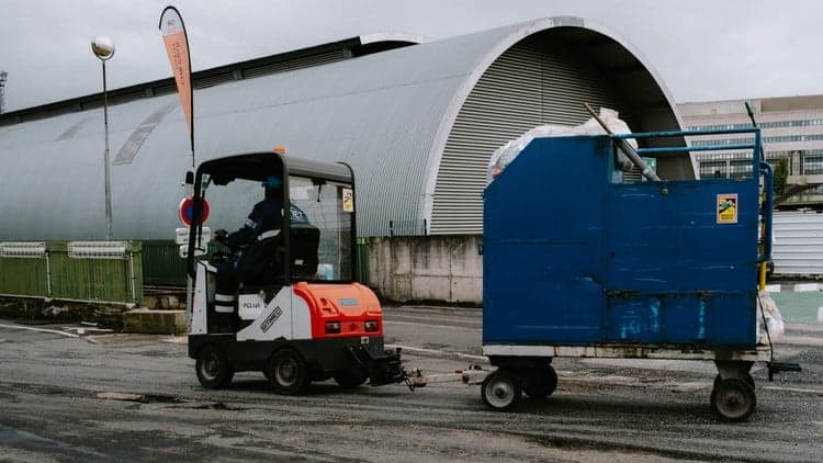 OSHA Compliance - Material Handling, Storage and Disposal